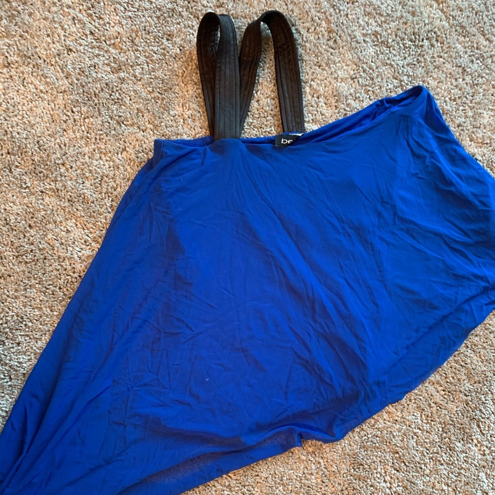 Bebe asymmetric top